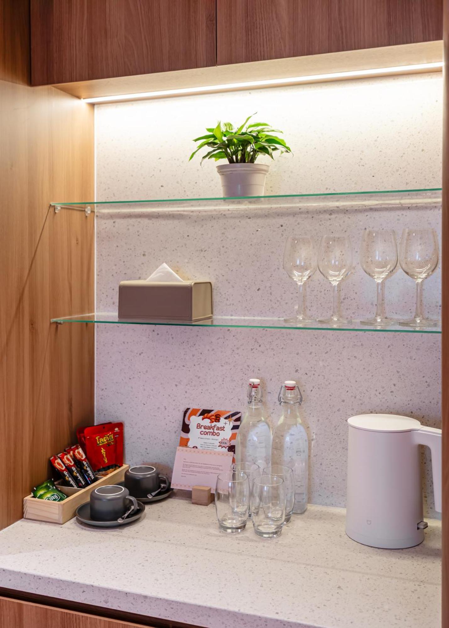 Metrolux Contemporary 4*